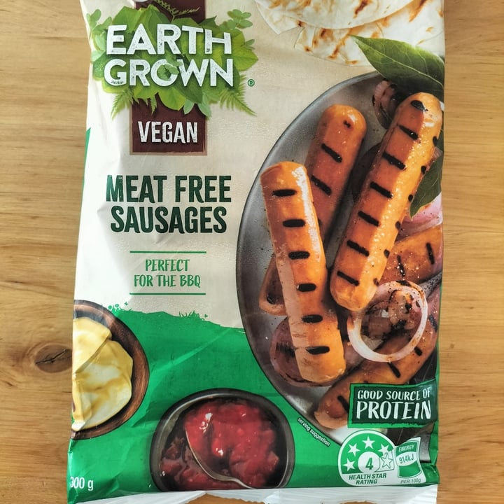 photo of Earth Grown Meat Free Sausages Perfect for the BBQ shared by @justinelouise on  11 Feb 2022 - review