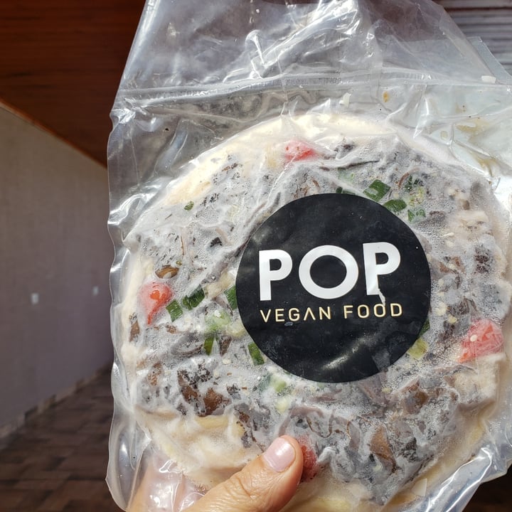 photo of Pop vegan food Pizza Mix De Cogumelos shared by @roselinegrelli on  21 Apr 2022 - review