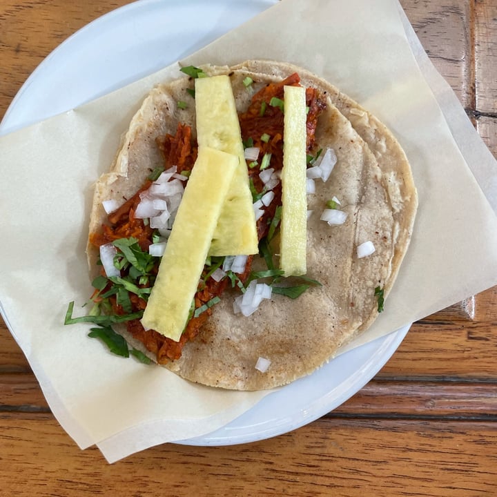 photo of Tacomido Tacos al pastor vegan💚 shared by @fermedina on  25 Oct 2021 - review