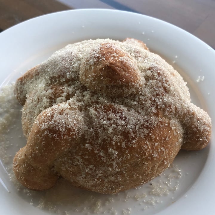 photo of Vegan inc. Plaza 404 Pan de muerto shared by @marianagzzv on  05 Nov 2020 - review