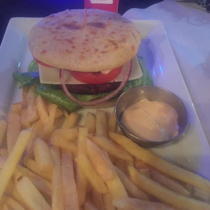 review photo of Curry Leaf Indian Cuisine Spicy Beyond Burger shared by @renek123 on 25 May 2021 - review