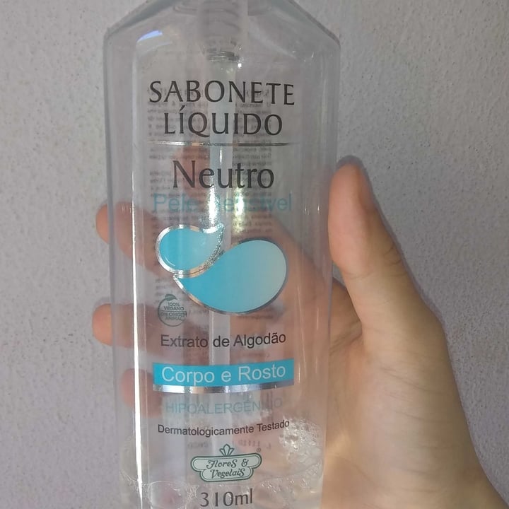 review photo of Flores & Vegetais Sabonete Líquido shared by @brunacunha on 05 Dec 2021 - review