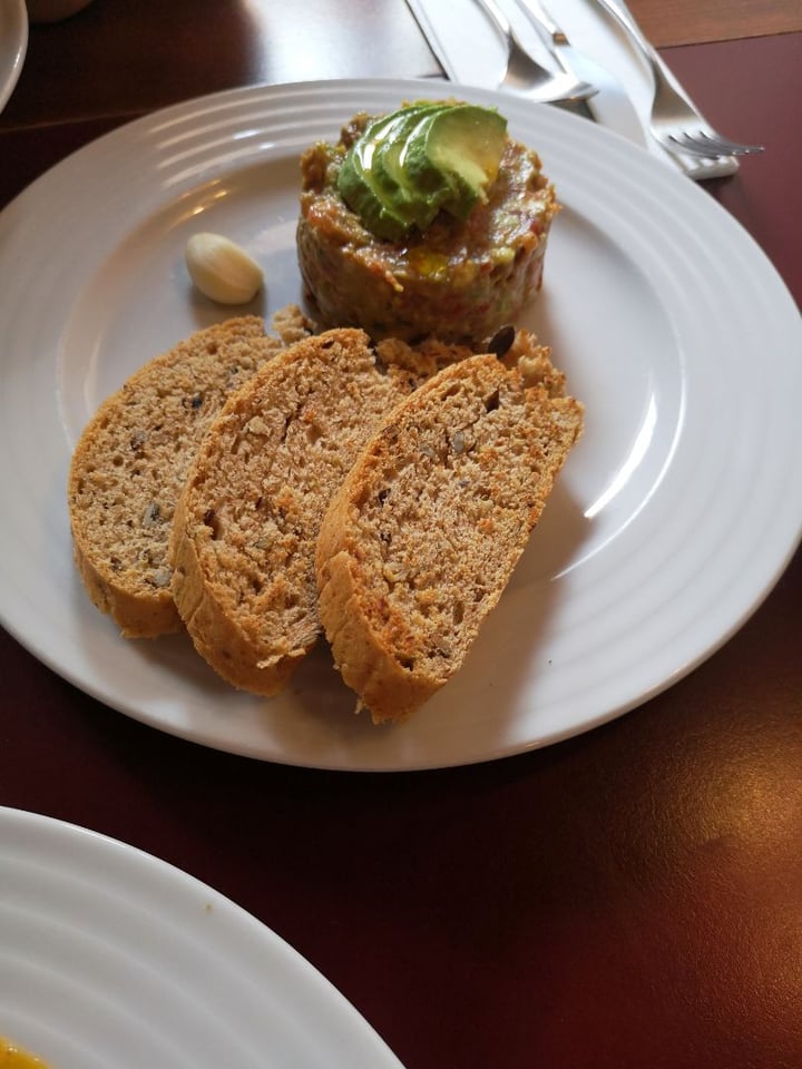 photo of Vegan's Prague Avocado tartar with homemade bread shared by @pikayo on  16 Jul 2019 - review