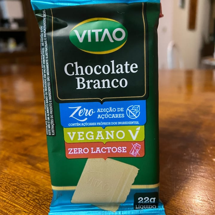 review photo of VITAO Chocolate branco vegano shared by @jaqueestacomendo on 12 Jan 2022 - review