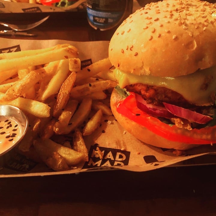 photo of Mad Mad Vegan Beyond burger shared by @valle on  25 Nov 2019 - review