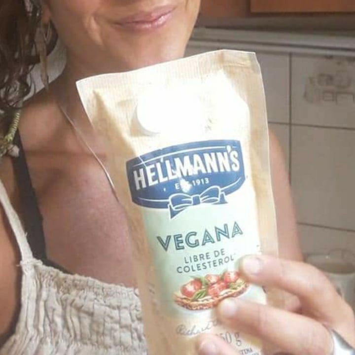 photo of Hellmann’s Hellman’s Vegan Mayonnaise shared by @cintiajuarez on  28 Feb 2021 - review