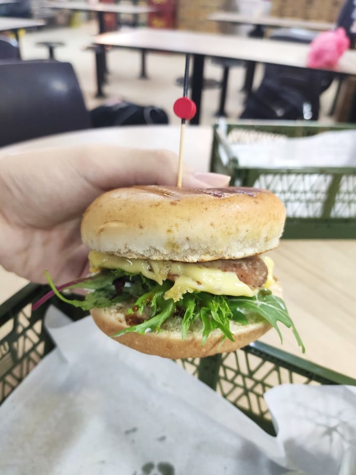 photo of Veggie Dojo Yakitori Burger shared by @veganlion on  28 Nov 2019 - review