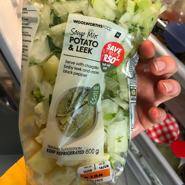 photo of Woolworths Food Potato and leek soup mix shared by @zannie on  12 Jun 2020 - review