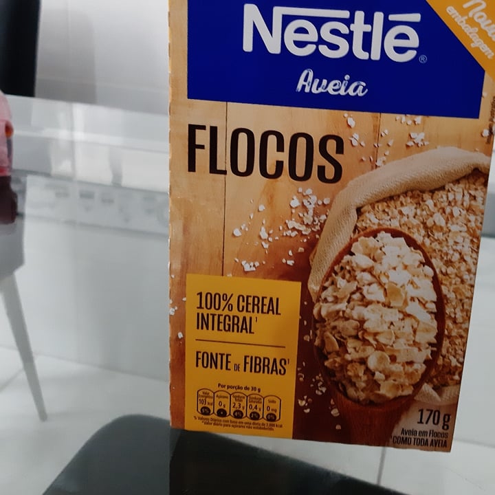 review photo of Nestlé Aveia Flocos Integrais shared by @caixa3309 on 23 Apr 2022 - review