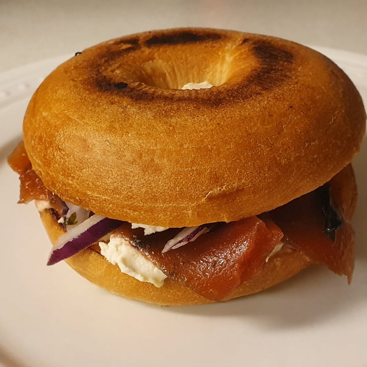review photo of Veganería Le Muf NY SalmoNó Bagel shared by @patriciaph on 17 Jul 2021 - review