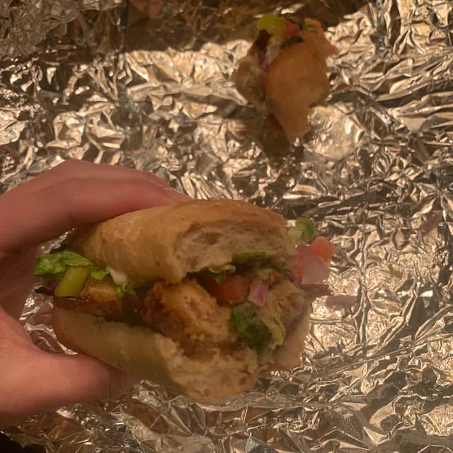 菜肴“Vegan Chicken Dijon Hoagie”的照片