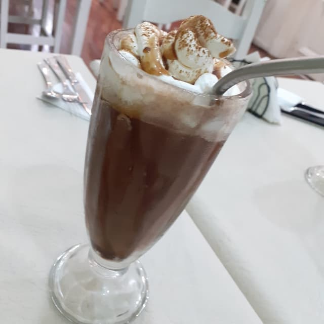 菜肴“Frapuchino Con Crema Y Chocolate”的照片