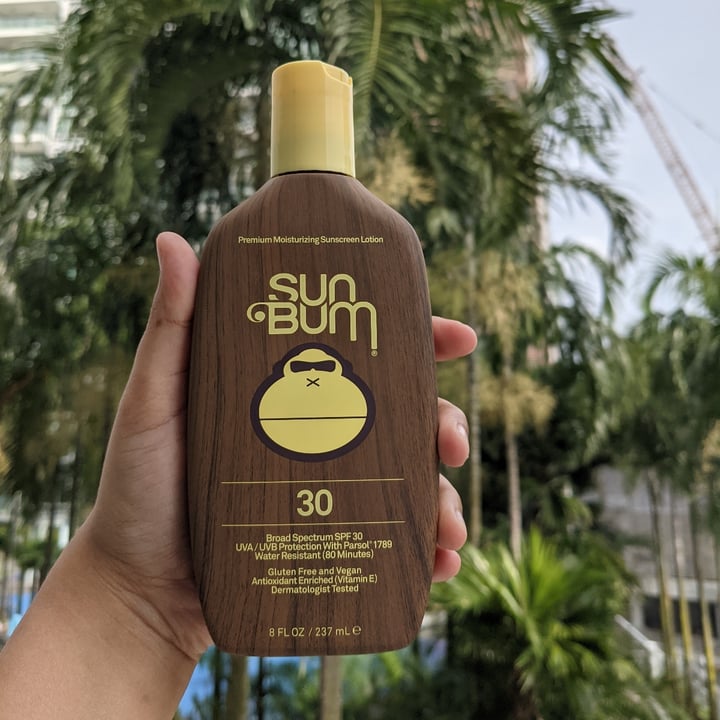 photo of Sun Bum Premium Moisturizing Sunscreen SPF 50 shared by @preethiness on  10 Jul 2021 - review