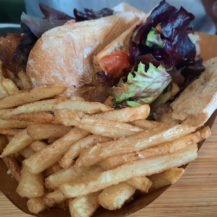 photo of Ground Zero Marley Coffee Vegan BLT shared by @lisavermeulen1206 on  11 Oct 2021 - review