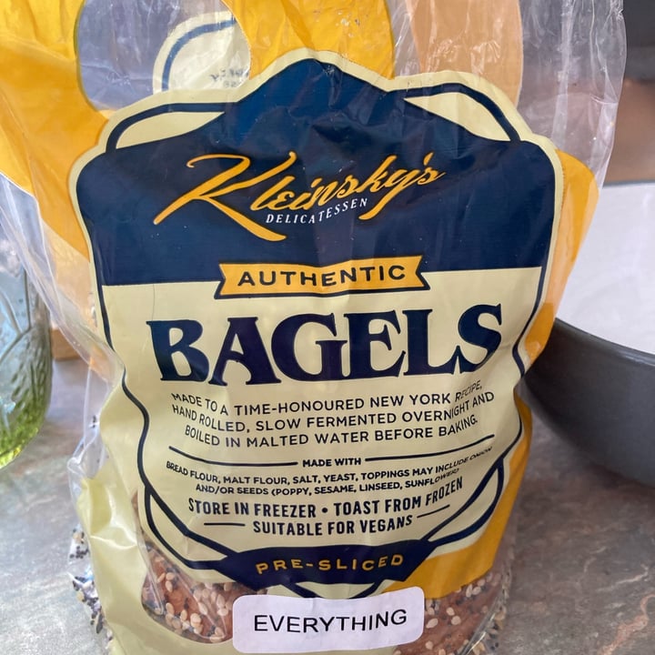 photo of Kleinsky’s Delicatessen Pre-sliced Bagels shared by @lagrange on  02 Dec 2021 - review