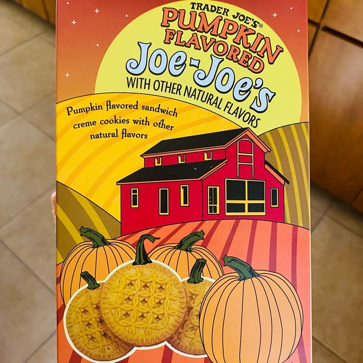 photo of Trader Joe's Pumpkin Joe-Joe’s shared by @beckyyy on  08 Nov 2022 - review