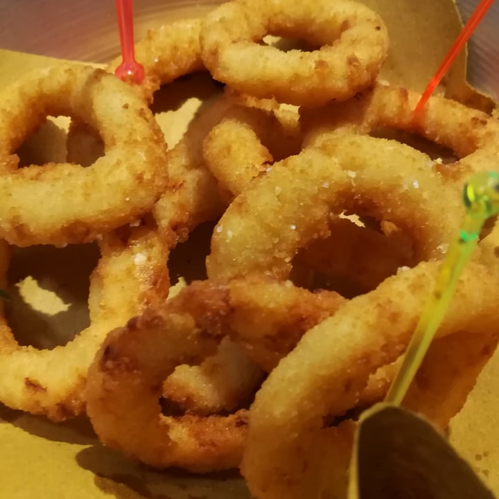 review photo of 4 Morsi - Paninoteca Polpetteria Cucina d' Asporto anelli di cipolla shared by @marlalestrange on 25 Aug 2022 - review