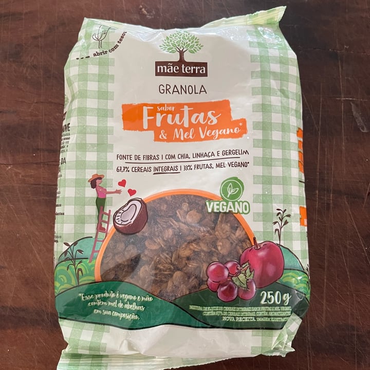 photo of Mãe Terra Granola Mãe Terra - Frutas e Mel shared by @mi-kterine on  23 Nov 2022 - review