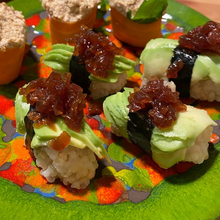 review photo of Veganashi - Sushi Vegano y Gluten-Free Nigiri de aguacate con cebolla caramelizada shared by @laia-wn on 04 Nov 2022 - review