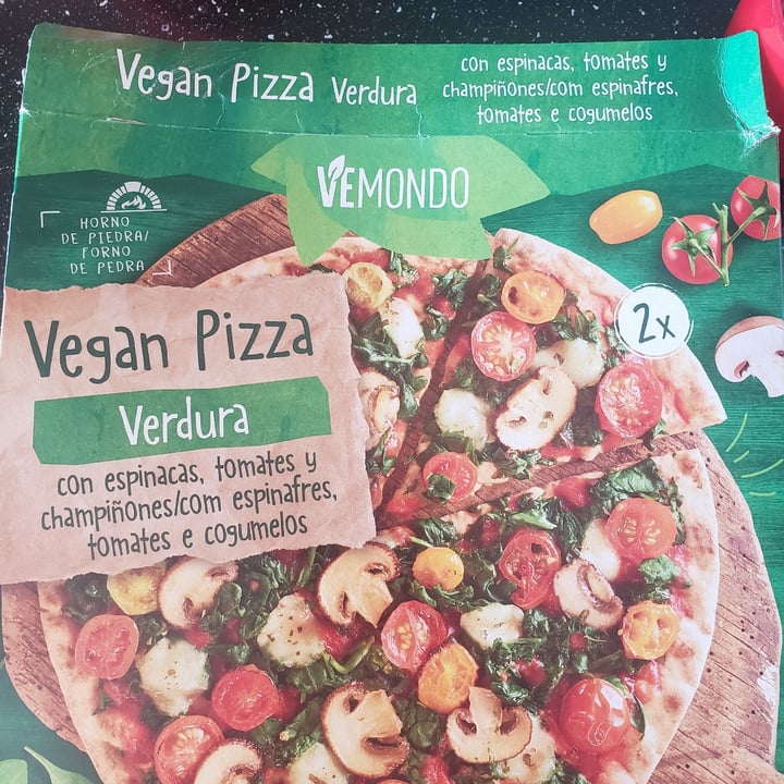 photo of Vemondo Vegan Pizza Verdura with Spinach, Tomatoes & Mushrooms shared by @cleber on  25 Apr 2022 - review