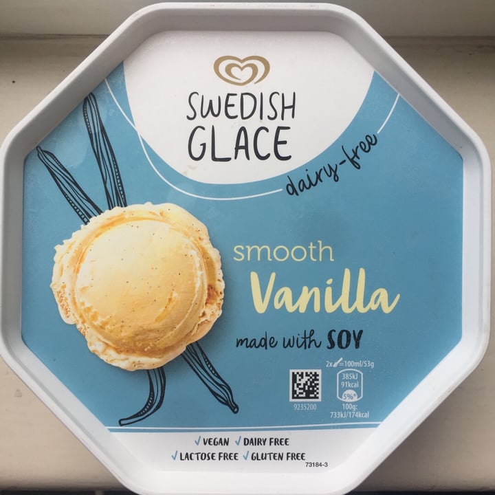 photo of Swedish Glace Smooth Vanilla ice cream tub shared by @enid0110 on  01 Apr 2020 - review