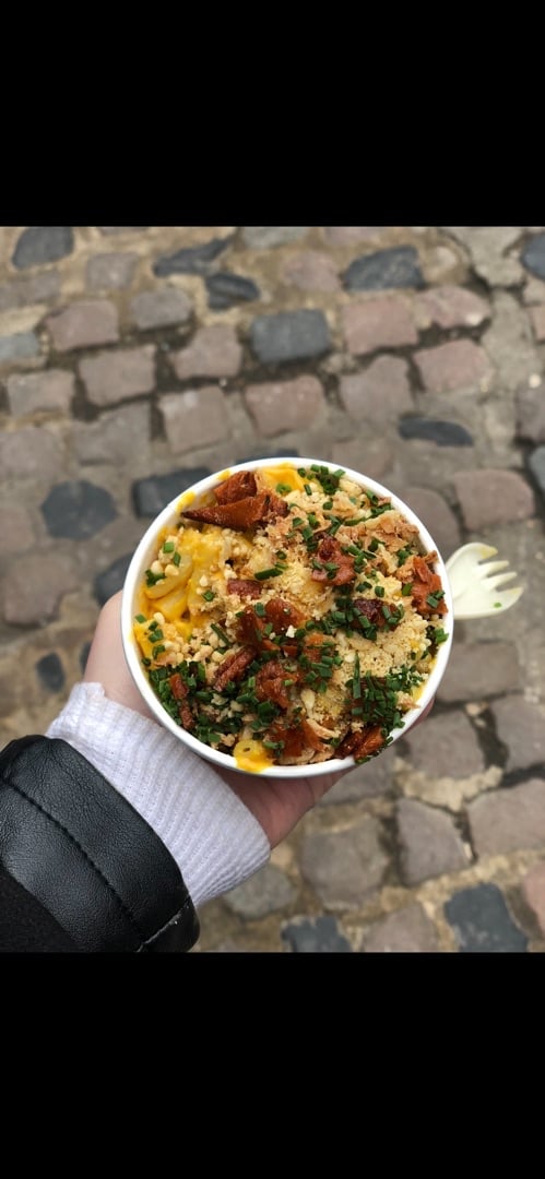 review photo of Camden Market vegan Mac N Cheese shared by @scarlettjp on 10 Oct 2019 - review