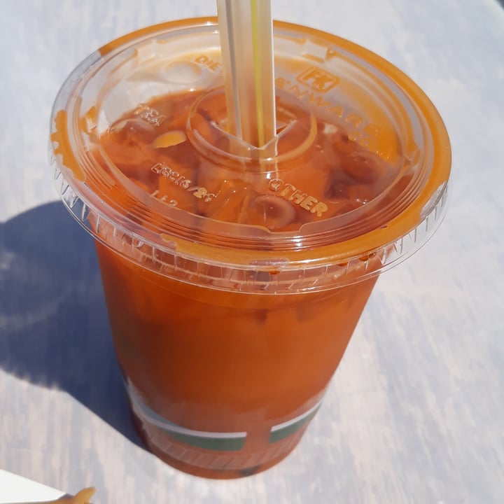 photo of Loving Hut Thai Tea shared by @hannahamell on  25 Apr 2022 - review
