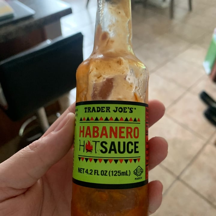 photo of Trader Joe's Habenero Hot Sauce shared by @nikkidavisarmstrong on  27 May 2022 - review