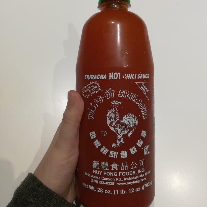 photo of Huy Fong Foods Sriracha Hot Chili Sauce shared by @rociosuareznavarro on  01 Jul 2020 - review