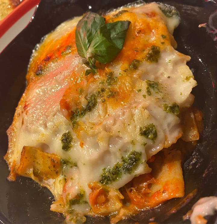 photo of Frankie & Benny's Lasagne shared by @makeupandethics on  04 Nov 2020 - review