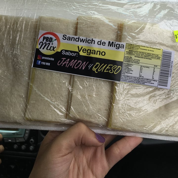 photo of Pro Mix Sandwich de Miga Vegano Jamón y Queso shared by @taniaf6 on  18 Mar 2021 - review