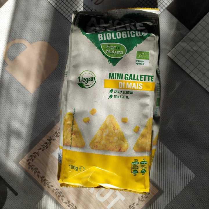 review photo of Amo Essere Veg Mini Gallette Di Mais shared by @chiarachiolerio on 12 Nov 2021 - review