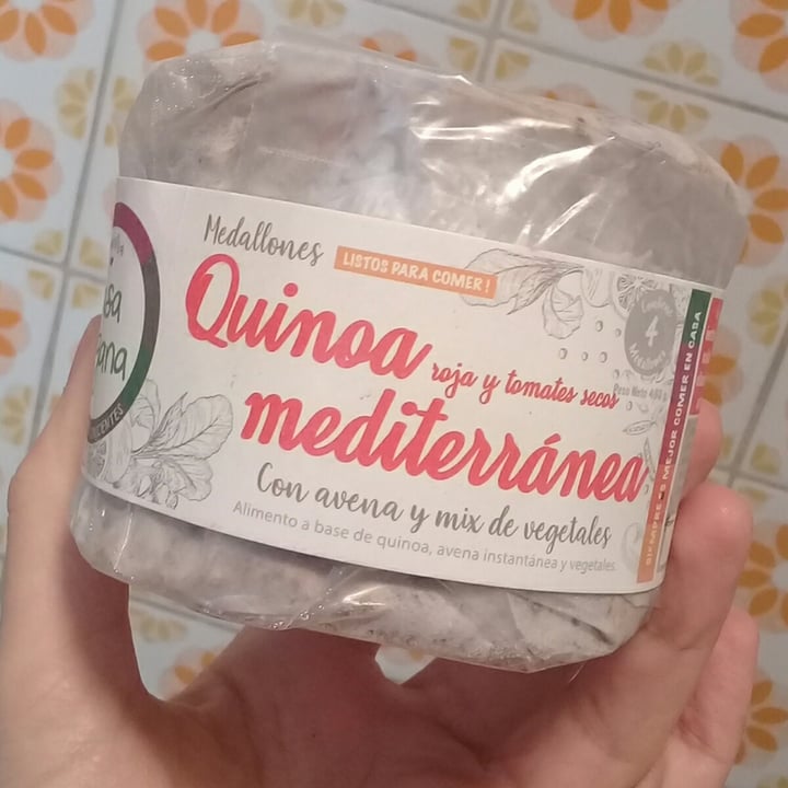 photo of Casa Vegana Medallones De Quinoa Y Tomate Seco shared by @martbass on  30 Apr 2020 - review