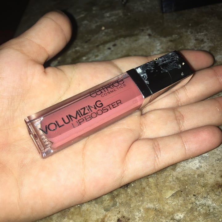 photo of Catrice Cosmetics Volumizing Lipbooster shared by @marianavalevrg on  22 Jul 2021 - review