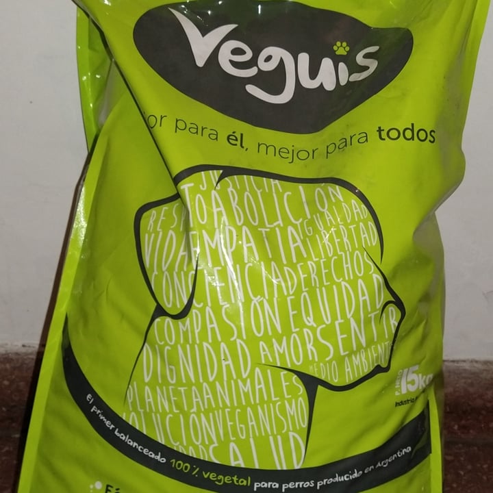 photo of Veguis Balanceado Completo Canino Adulto 15kgs shared by @miguelveg80 on  16 Oct 2020 - review