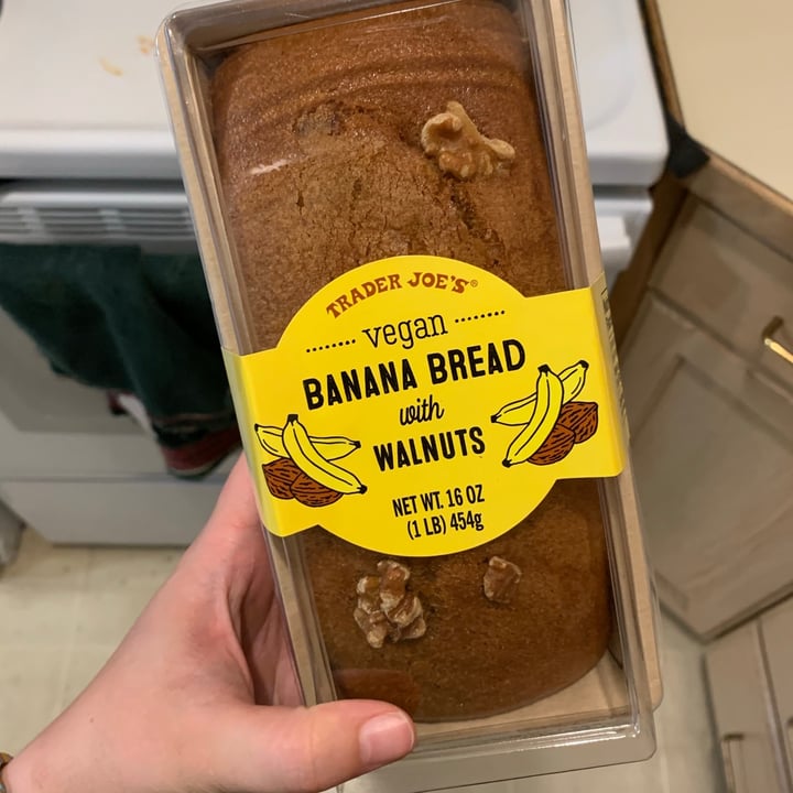 photo of Trader Joe's Vegan Banana Bread with Walnuts shared by @lbade on  21 Jul 2020 - review