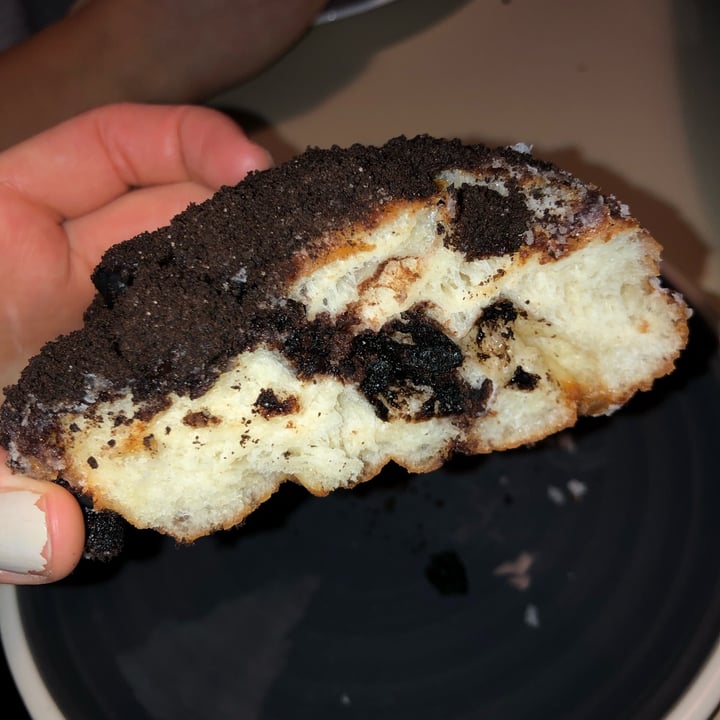 photo of MACHINO DONUTS Oreo Fritter shared by @tiascaz on  26 Mar 2022 - review