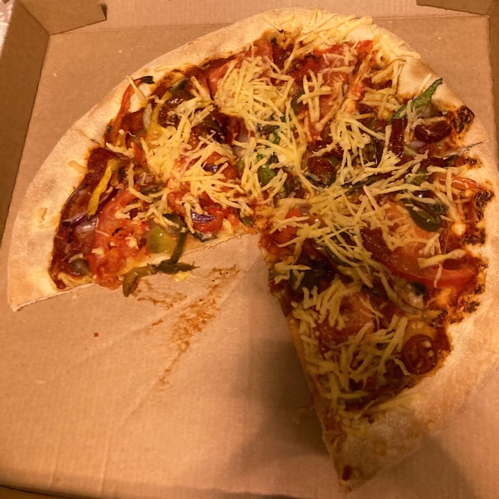 photo of Domino's Pizza Pizza vegan spicy shared by @-margot- on  22 Jan 2021 - review