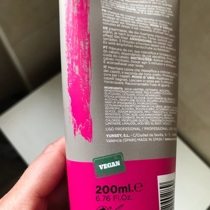 photo of Yunsey Mascarilla pelo rosa shared by @ursarap on  18 Aug 2022 - review