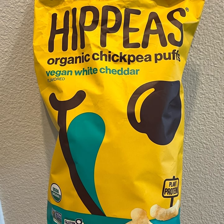 photo of Hippeas Vegan White Cheddar Organic Chickpea Puffs shared by @fernandasilveira on  08 May 2022 - review