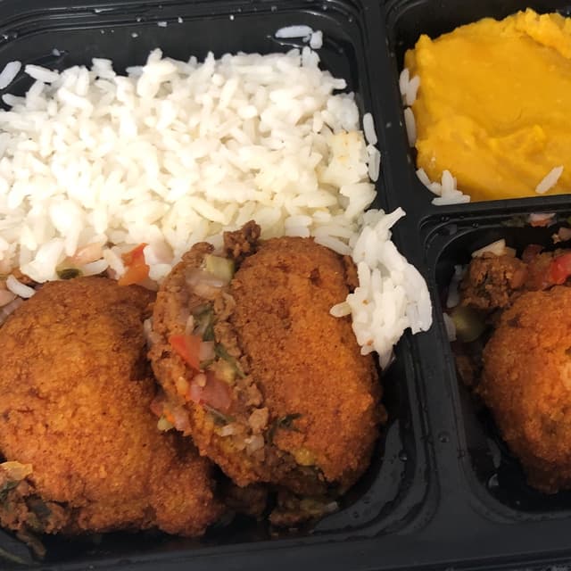 菜肴“Acarajé”的照片