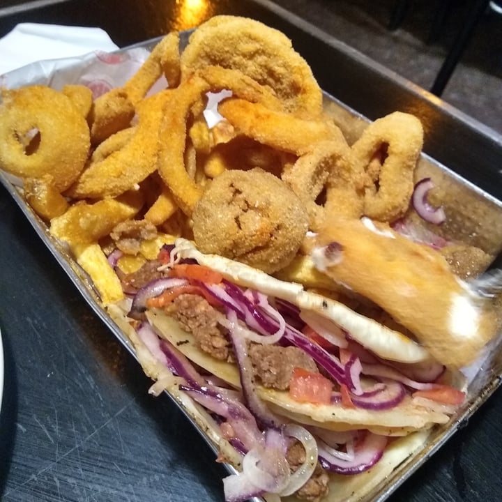 photo of El garage bar Tablita Garage Vegan para 2 personas shared by @leonelvonk on  13 Mar 2022 - review