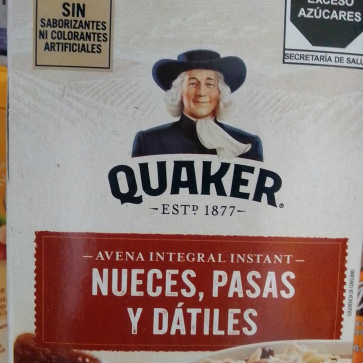 photo of Quaker Avena instantánea con nueces, pasas y dátiles. shared by @minervamr on  20 Apr 2021 - review