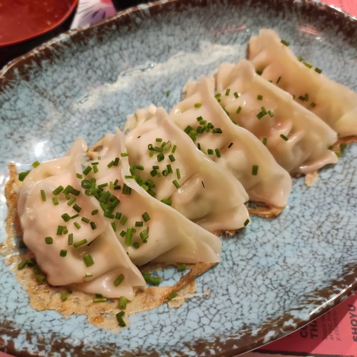 photo of NoodleRest Gyozas shared by @elprofevegano on  02 Aug 2021 - review