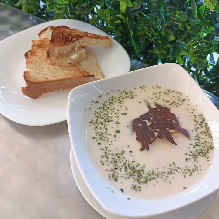 review photo of YOYU Crema 3 quesos shared by @virigf on 27 Dec 2021 - review