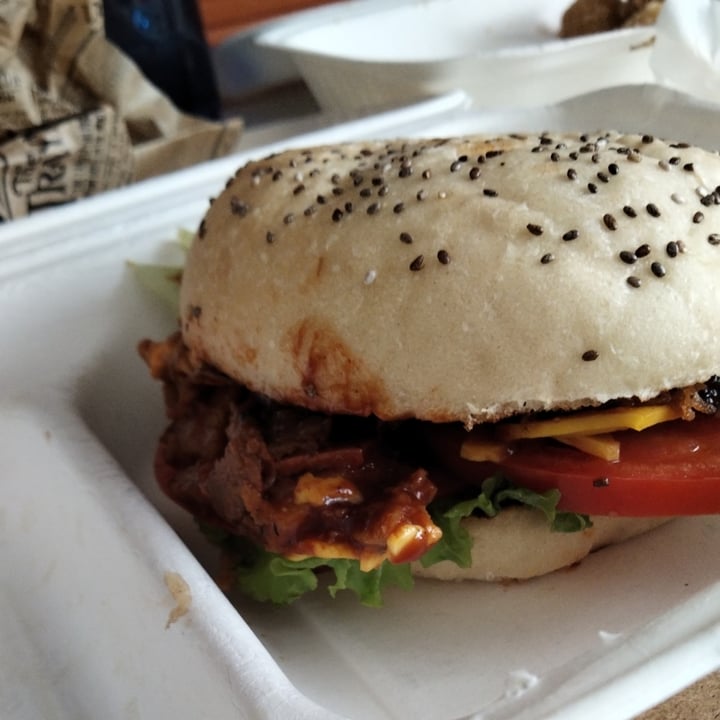 photo of Veggie Burger Hamburguesa Americana shared by @retardedunicorn on  22 Oct 2021 - review