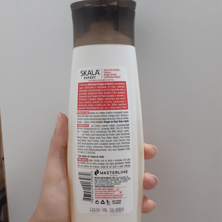 photo of Skala Shampoo vinagre de maçã com queratina vegetal shared by @editbylari on  05 May 2022 - review