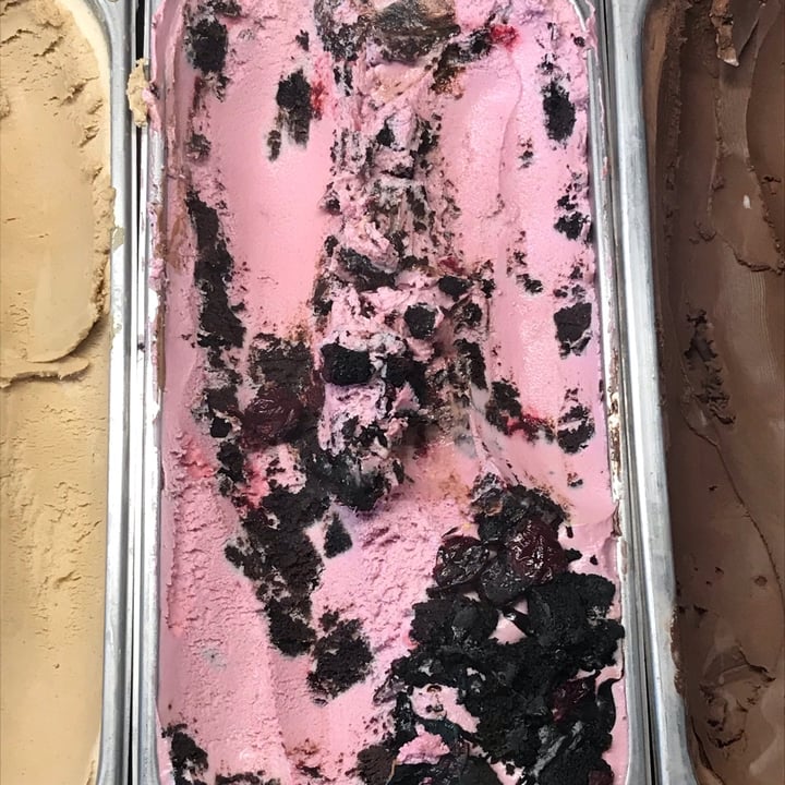 photo of Kristen's Kick-Ass Ice Cream - Heritage Market Black Forest Chocolate Cake shared by @katiewatt on  03 Feb 2021 - review