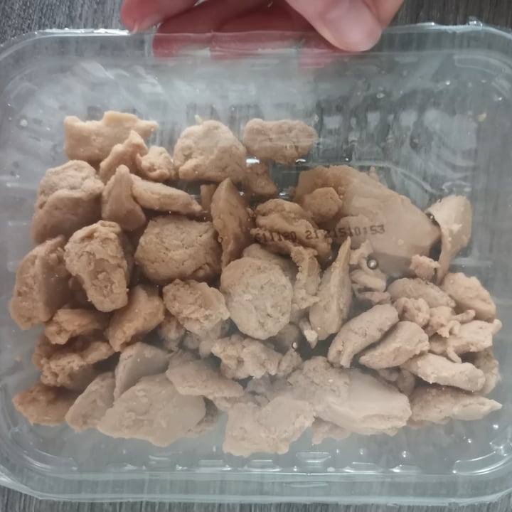 review photo of Like Meat Like Chicken / Like Chick'n Pieces shared by @greencyclesarah on 28 Jun 2021 - review