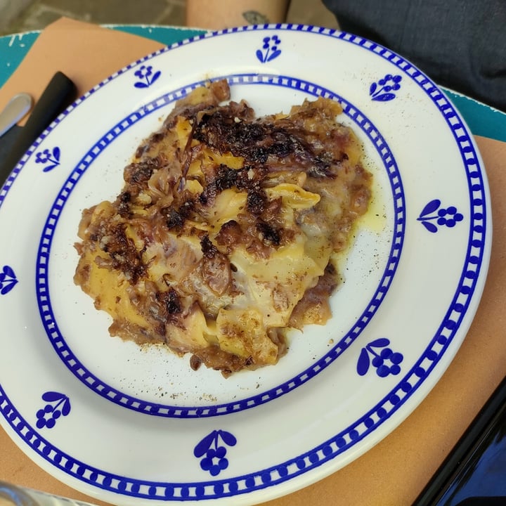 photo of Ciotolina Rivendita e Cucina Lasagne ai funghi e radicchio shared by @g1014 on  21 Sep 2022 - review